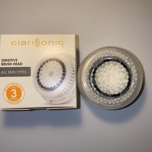 Clarisonic Senstive Brush Head - Picture 2 of 3